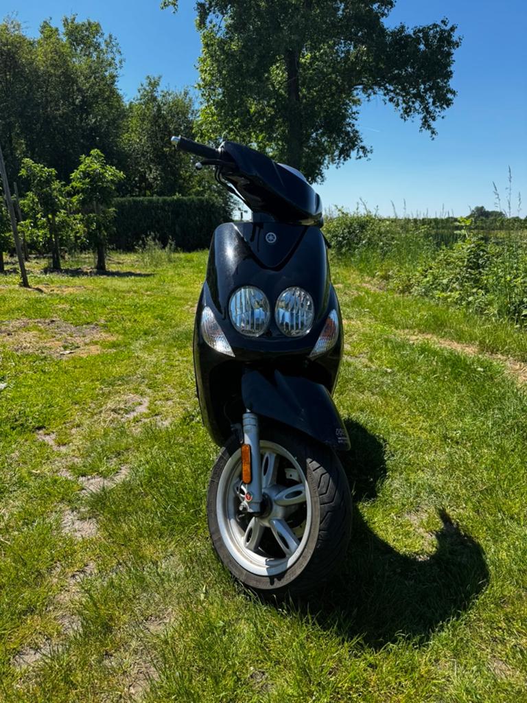 Yamaha Neos 4 takt, Fietsen en Brommers, Scooters | Yamaha, Gebruikt, Maximaal 45 km/u, Ophalen of Verzenden, Benzine