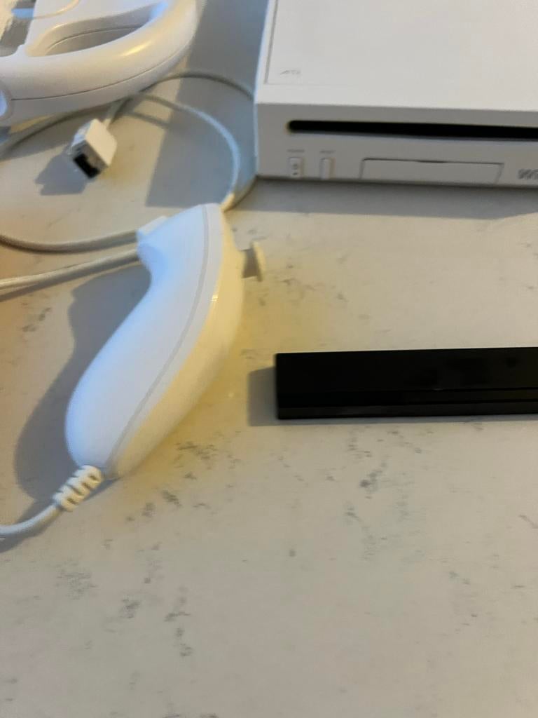 Wii Console met 2 Controllers en Stuur, Ophalen of Verzenden, Gebruikt, Met 2 controllers, Met stuurtje