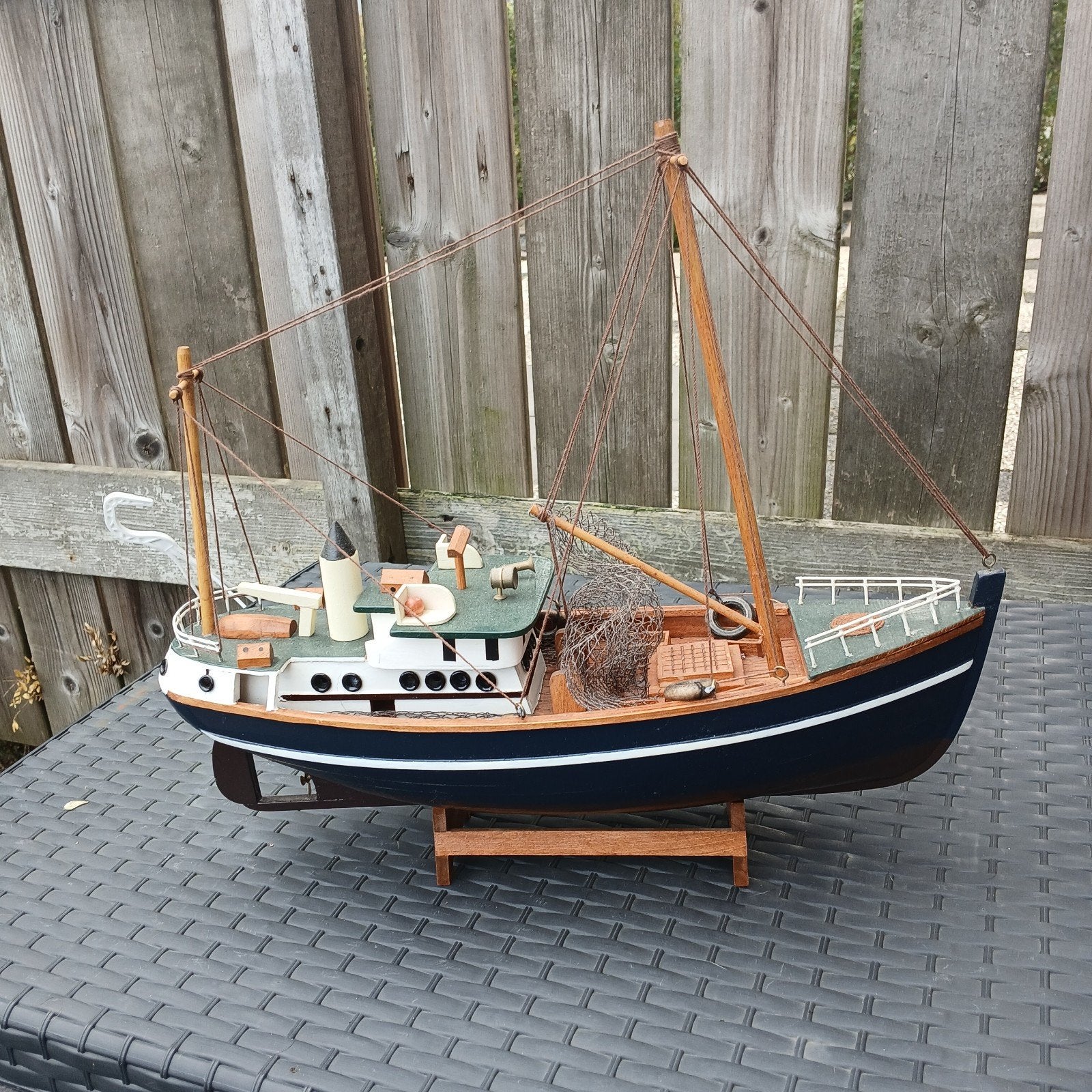 Gedetailleerd model van een vissersboot, Hobby en Vrije tijd, Ophalen, Zo goed als nieuw