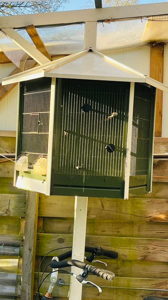 Nette buiten vogels kooi, Dieren en Toebehoren, Ophalen of Verzenden, Gebruikt, Hout, Vogelkooi