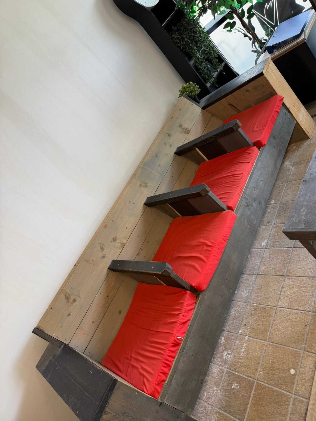 Bank, Ophalen, Zo goed als nieuw, Hout