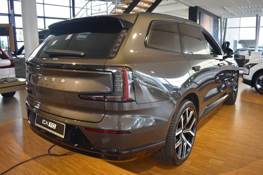 Volvo EX90 Twin Motor Ultra 456PK/106kWh | B&W | Luchtvering, Auto's, Volvo, 0 cilinders, 6 stoelen, SUV of Terreinwagen, Stoelverwarming