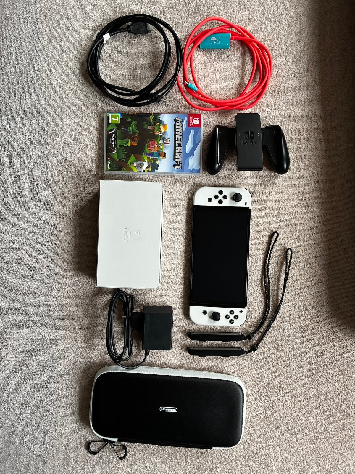 Nintendo Switch OLED + accessories, Spelcomputers en Games, Ophalen of Verzenden, Zo goed als nieuw, Switch OLED