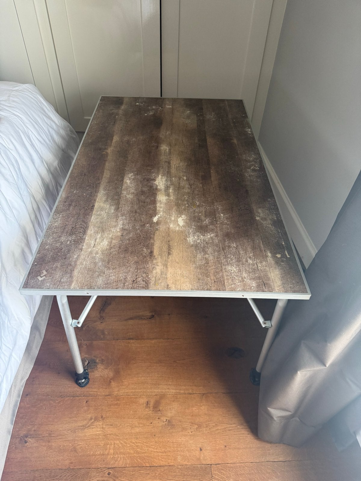 Campingtafel 70x120 Houtlook met Verstelbare Poten, Caravans en Kamperen, Ophalen, Gebruikt, Campingtafel