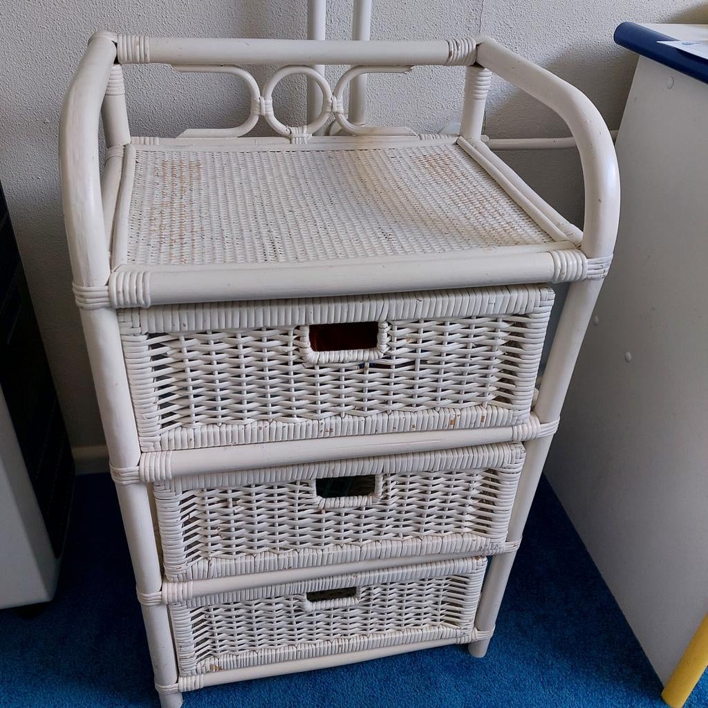 Wit kastje met 3 lade,s, 1 of 2 laden, Minder dan 100 cm, 25 tot 50 cm, 50 tot 100 cm