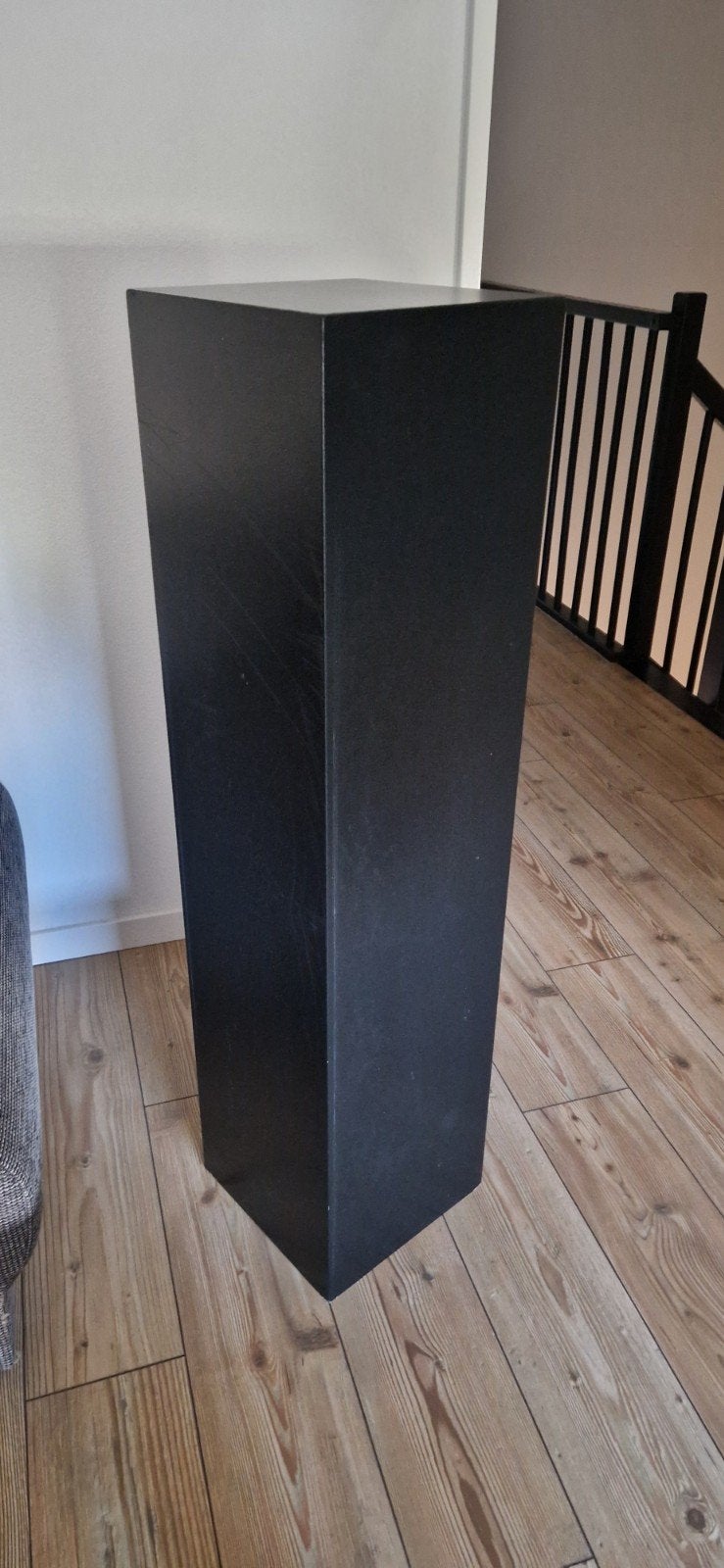 Zwarte sokkel/zuil, Ophalen of Verzenden, Gebruikt