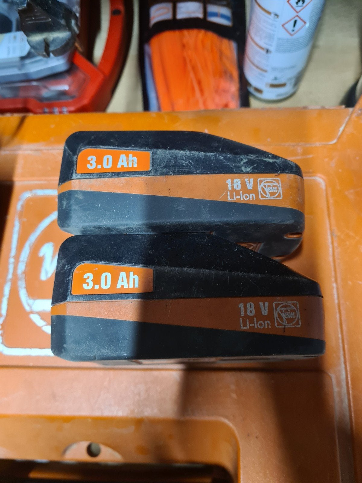 Fein acculader met 2x 18V 3.0 Ah accu's in koffer, Doe-het-zelf en Verbouw, Ophalen, Gebruikt
