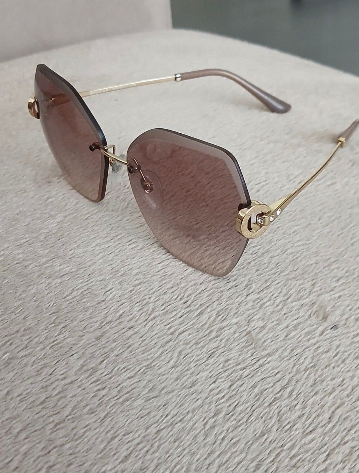 Bvlgari dames zonnebril - Zo goed als nieuw, Ophalen of Verzenden, Zo goed als nieuw, Zonnebril, Overige merken