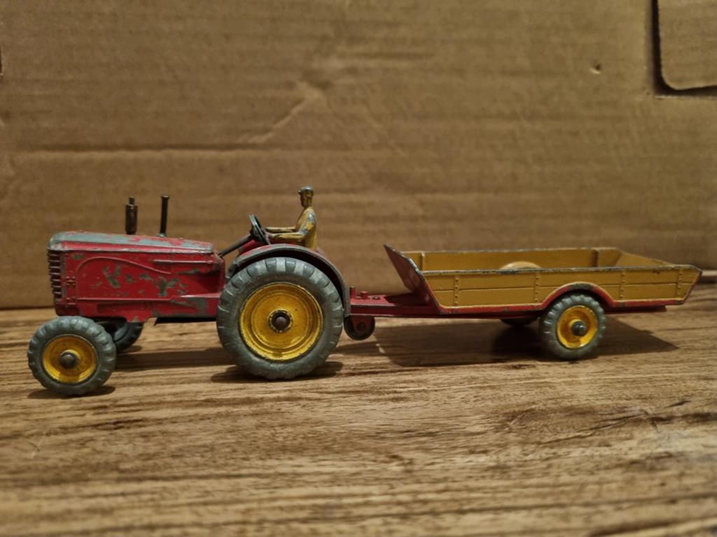 Vintage Dinky Toys Tractor met Aanhanger, Ophalen of Verzenden