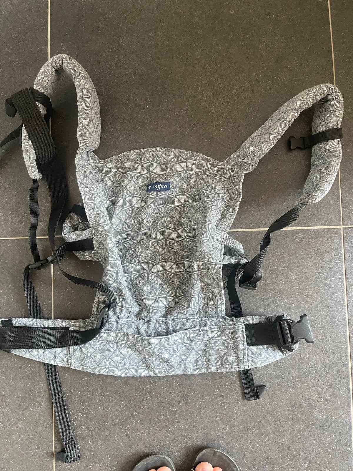 Zaffiro Draagzak - Ergonomisch en Comfortabel, Kinderen en Baby's, Overige merken, Buik of Rug, Ophalen of Verzenden, Zo goed als nieuw