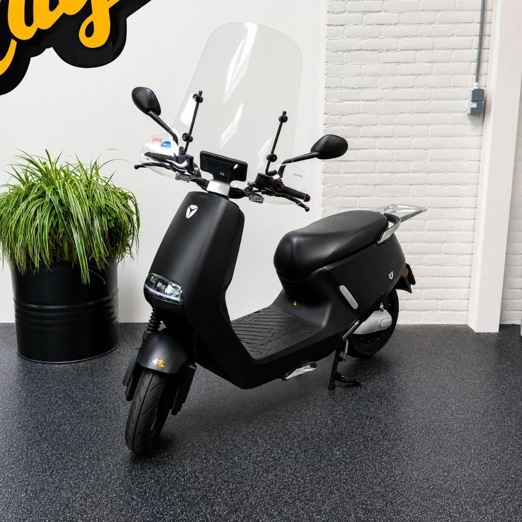 Yadea G5 1600km met garantie snor snorscooter 25km, Gebruikt, Overige modellen, Maximaal 45 km/u, Elektrisch