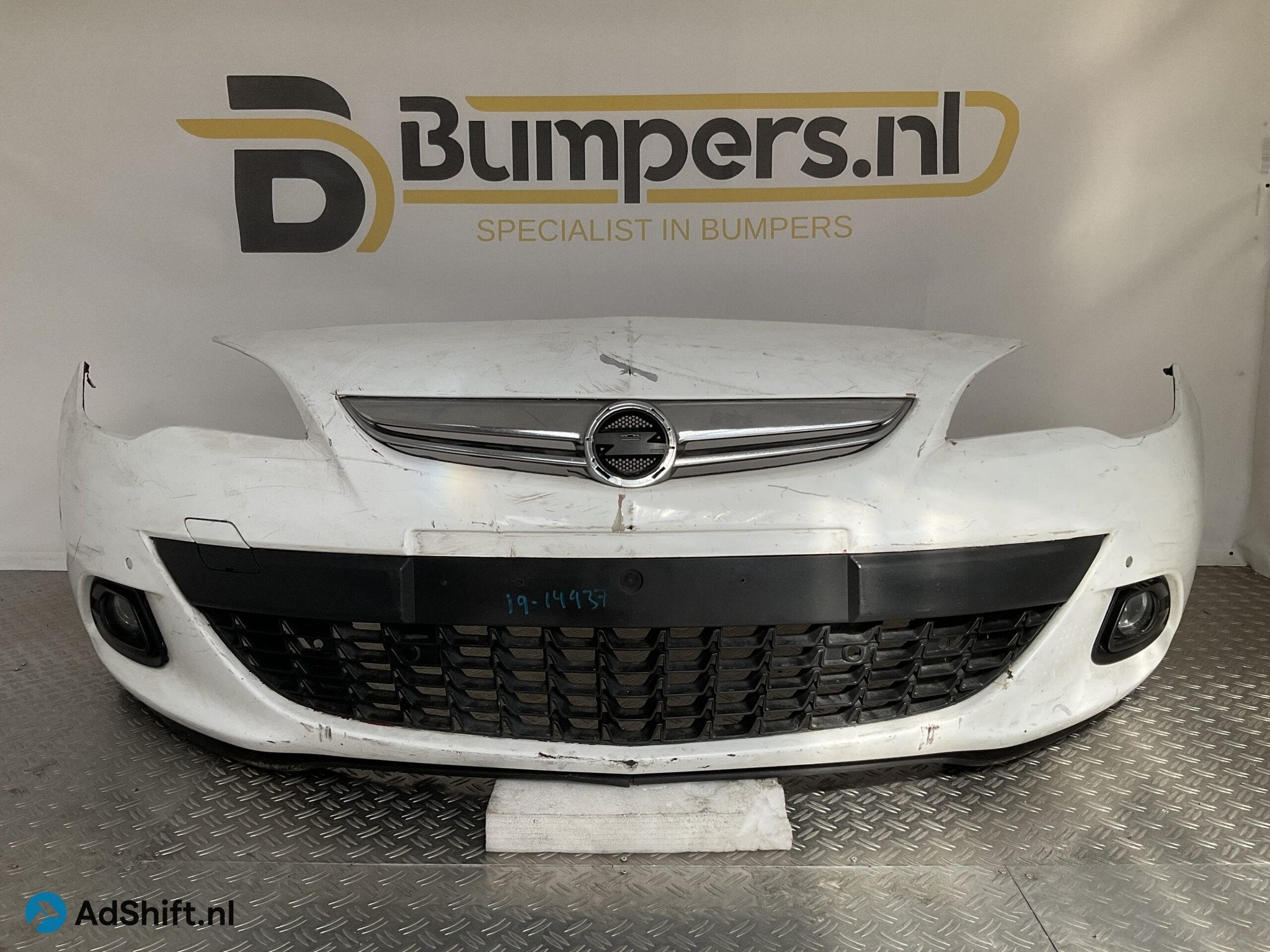 Bumper Opel Astra J 4 2007-2011 13264551 Voorbumper i9-14937, Auto-onderdelen, Bumper