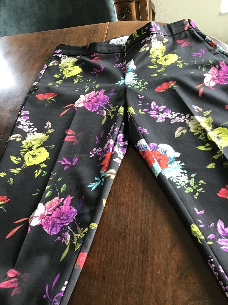 Broek maat 40. Merk Joseph Ribkoff, Maat 38/40 (M), Meerkleurig, Joseph Ribkoff, Ophalen of Verzenden