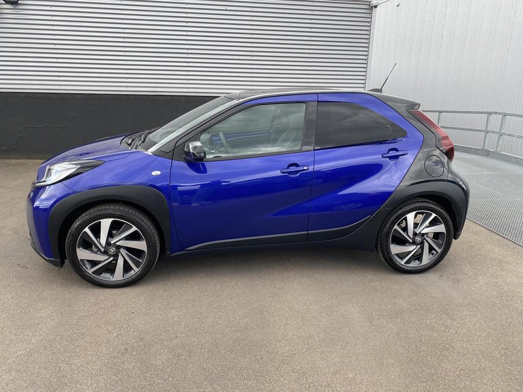 Toyota Aygo X 1.0 VVT-i MT Envy 1e eign. Navigatie, JBL audi, Gebruikt, Leder en Stof, Origineel Nederlands, 3 cilinders