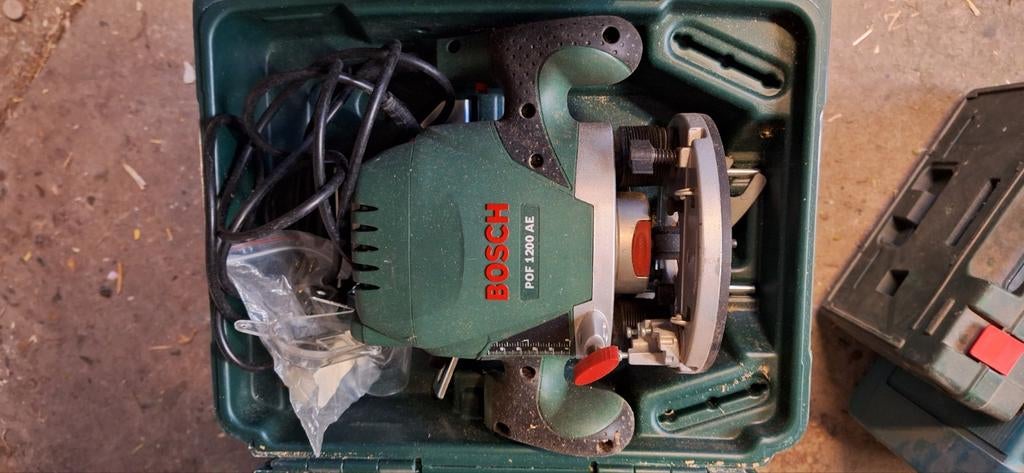Bosch POF 1200 AE Bovenfrees - Krachtige en Complete Set, Ophalen, Gebruikt, Bovenfrees, Bosch