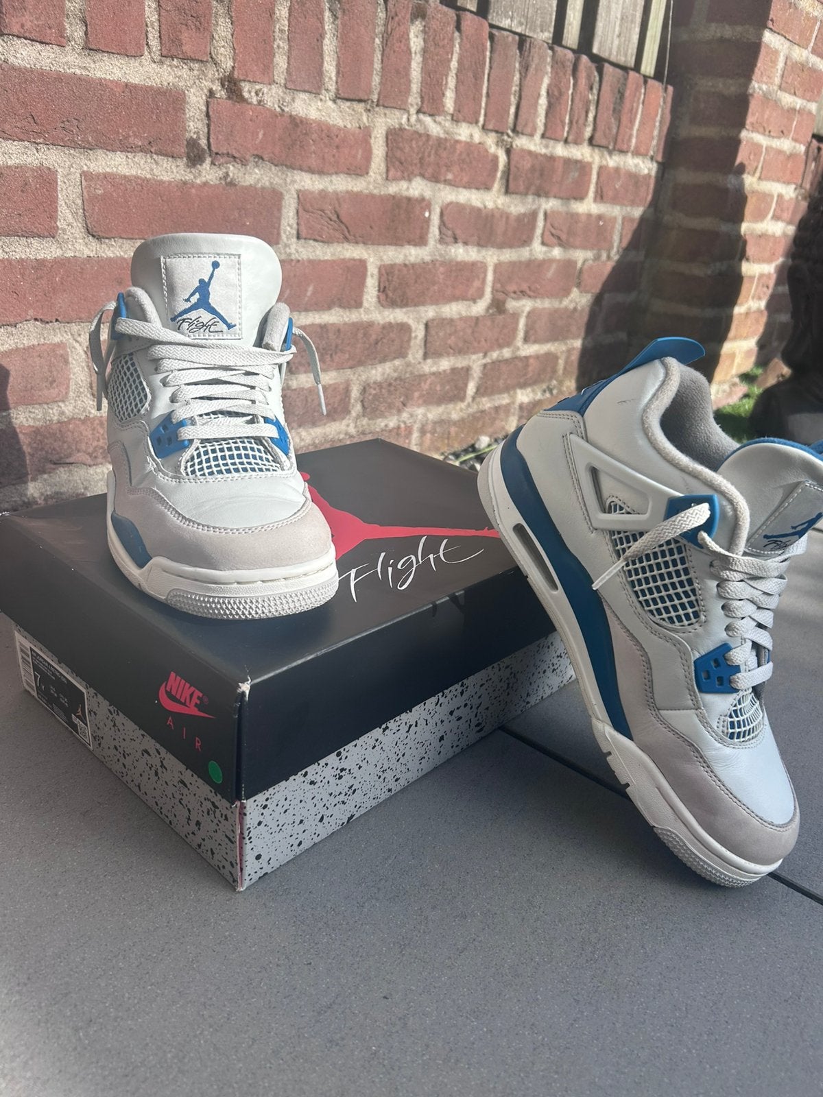 Nike Air Jordan 4 Retro Military Blue | Maat 40, Sport en Fitness, Basketbal, Ophalen of Verzenden, Zo goed als nieuw, Schoenen
