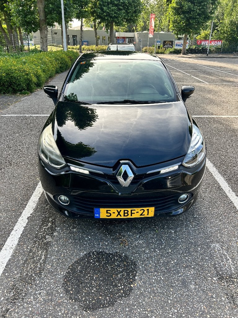 Renault Clio 0.9 TCE 66KW 2014 Zwart Airco Cruise Control, Voorwielaandrijving, 898 cc, Stof, 40 €/maand