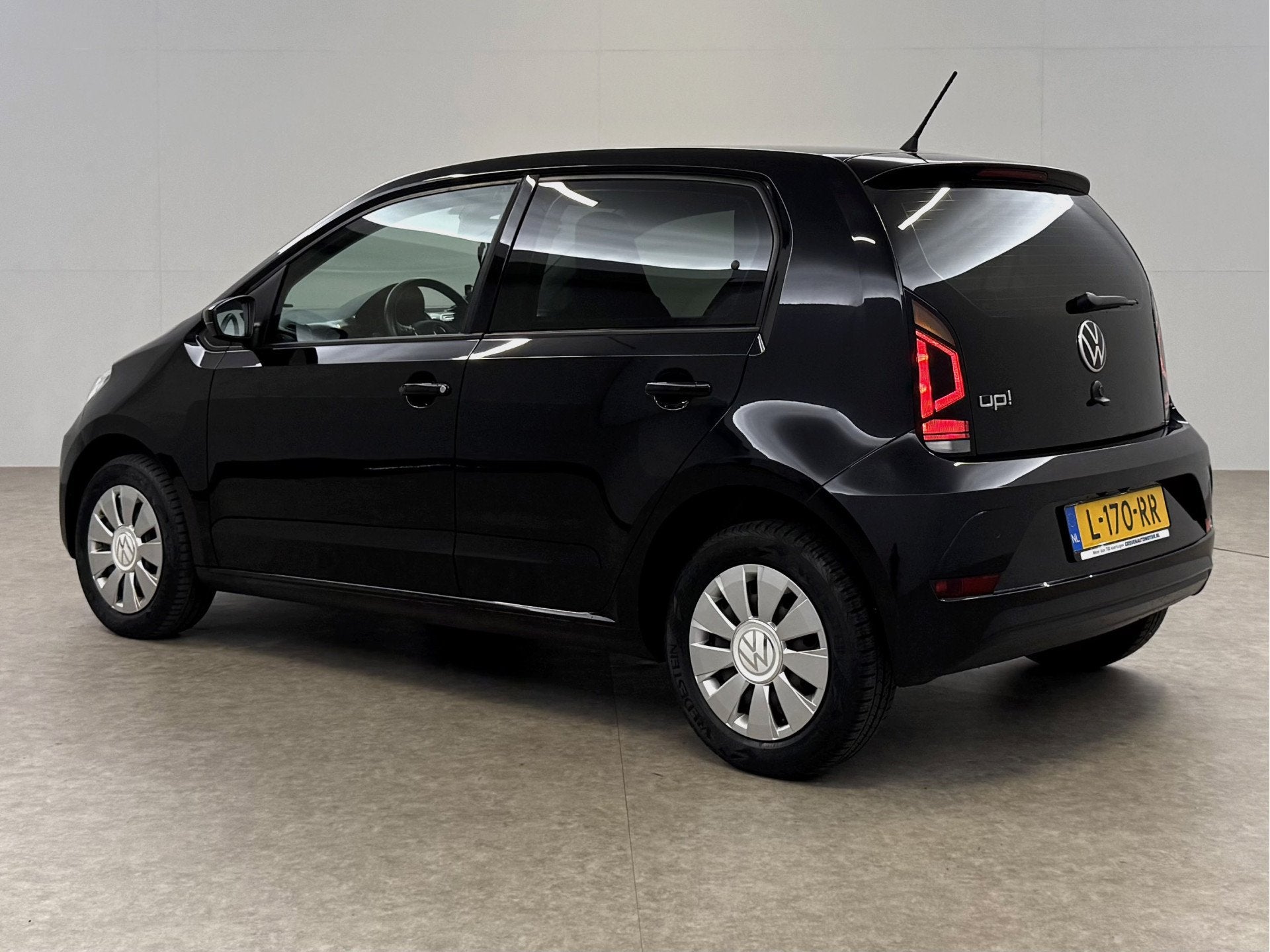 Volkswagen up! 1.0 | Clima | Camera | Parkeersensoren | 5 De, Voorwielaandrijving, Stof, Gebruikt, 4 stoelen