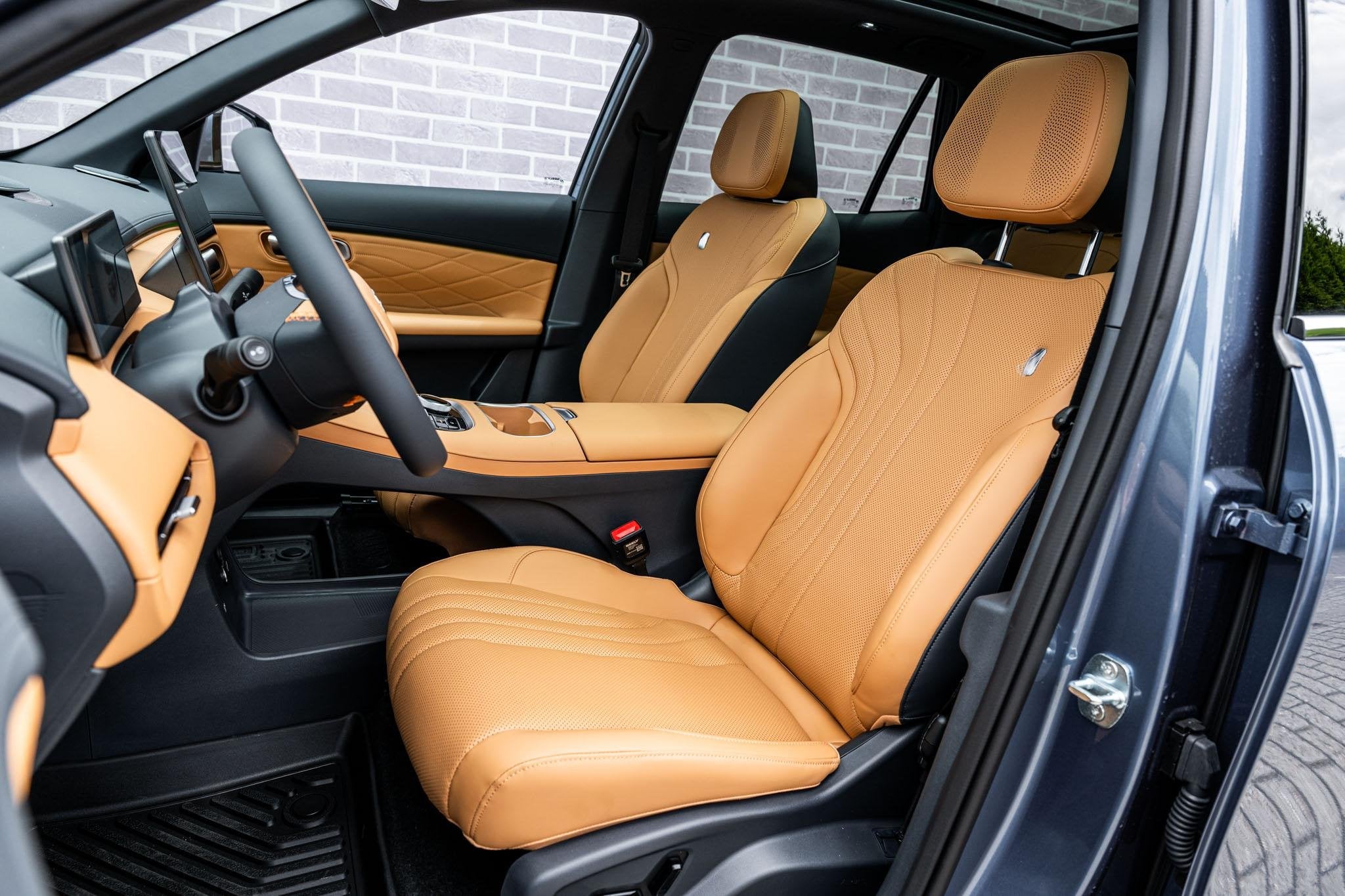 Geely Starray EM-i 1.5 Max+ | 136km Elektrisch bereik | Stoe, 12 maanden, Euro 6, 4 cilinders, Blauw