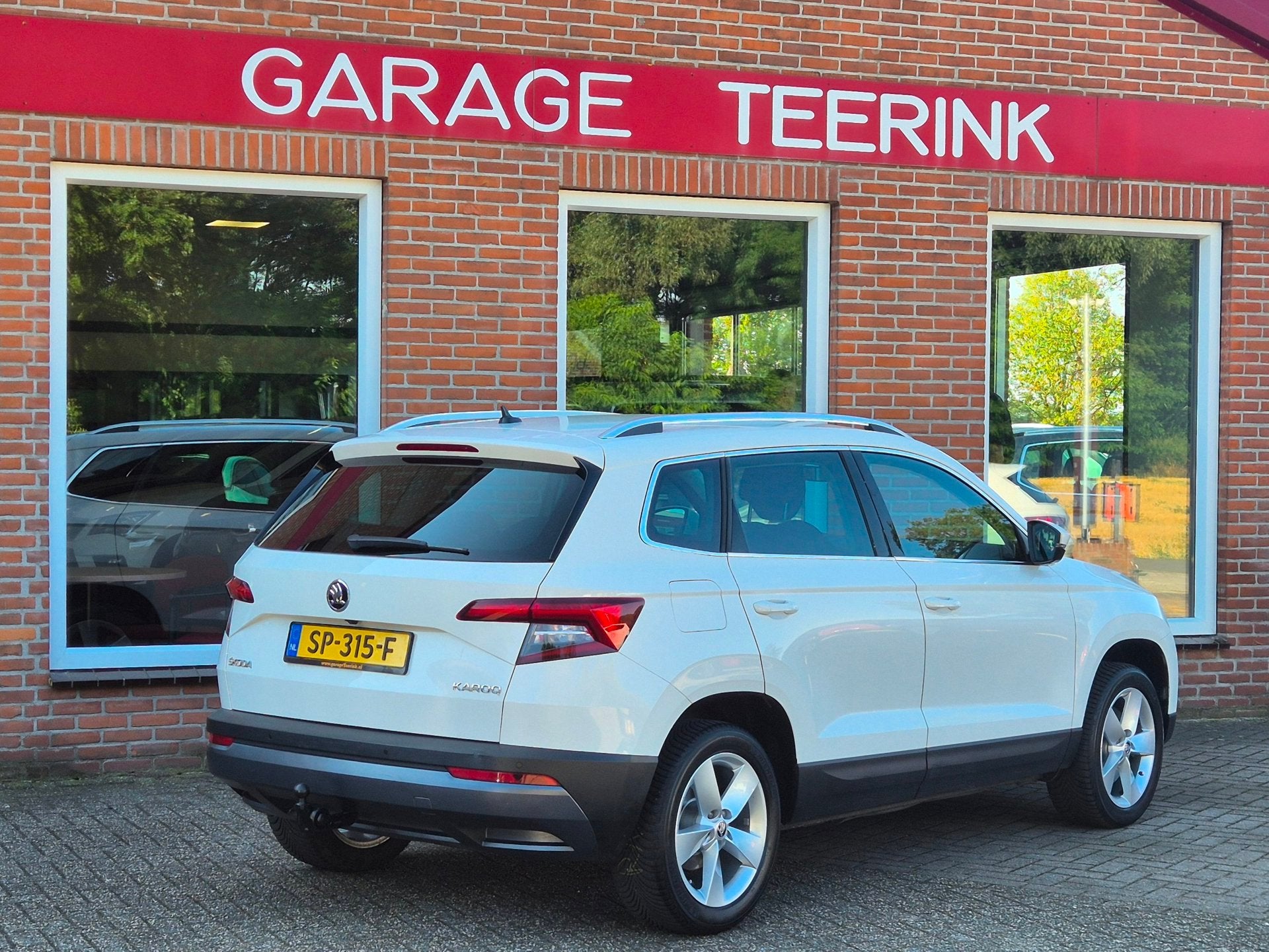 Skoda Karoq 1.5 TSI ACT Style 150PK 5drs AUTOMAAT clima, ada, Auto's, Stof, Gebruikt, Euro 6, 4 cilinders