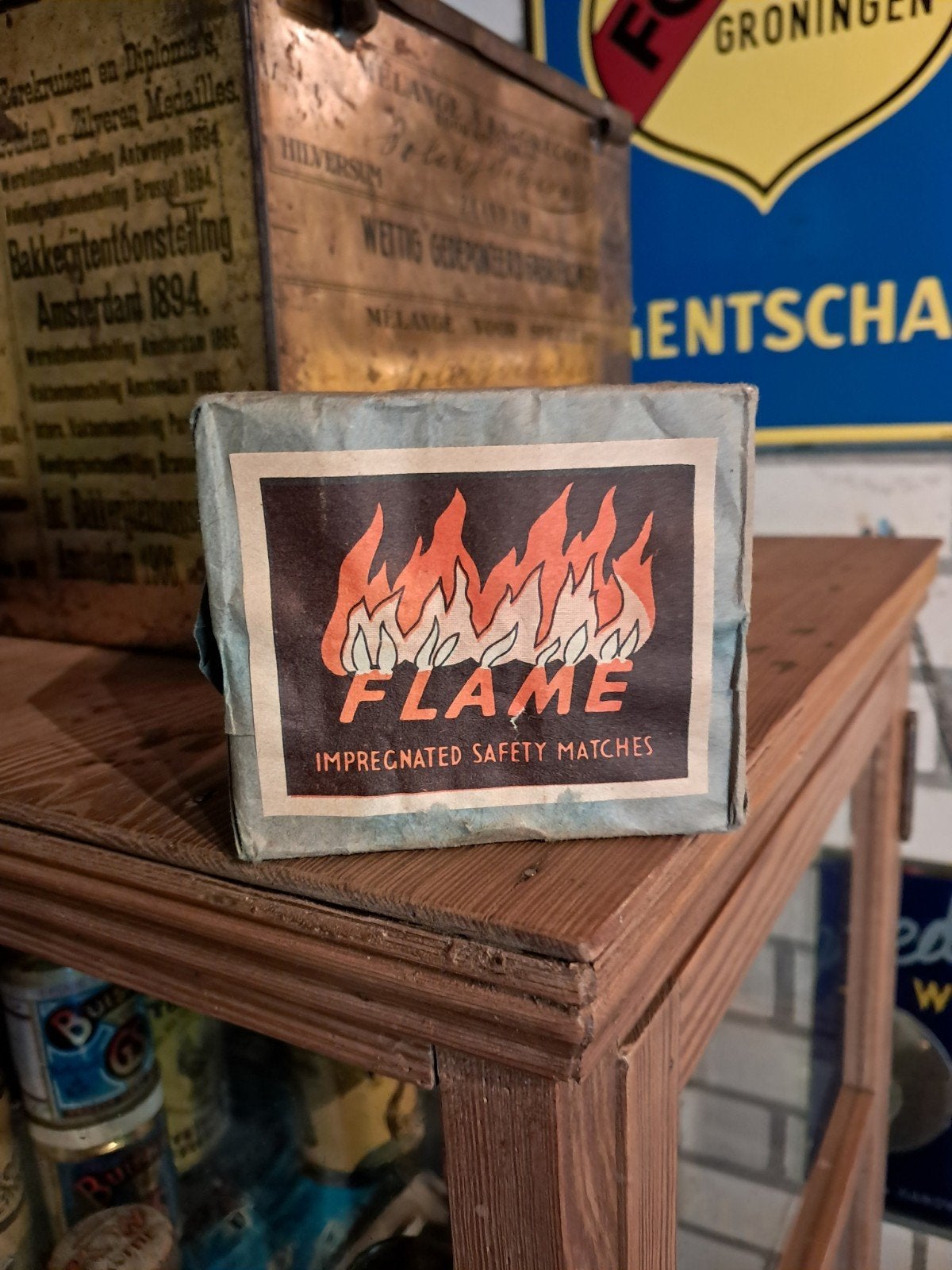 Flame lucifers verpakking, Ophalen of Verzenden, Zo goed als nieuw, Luciferdoosjes of -merken