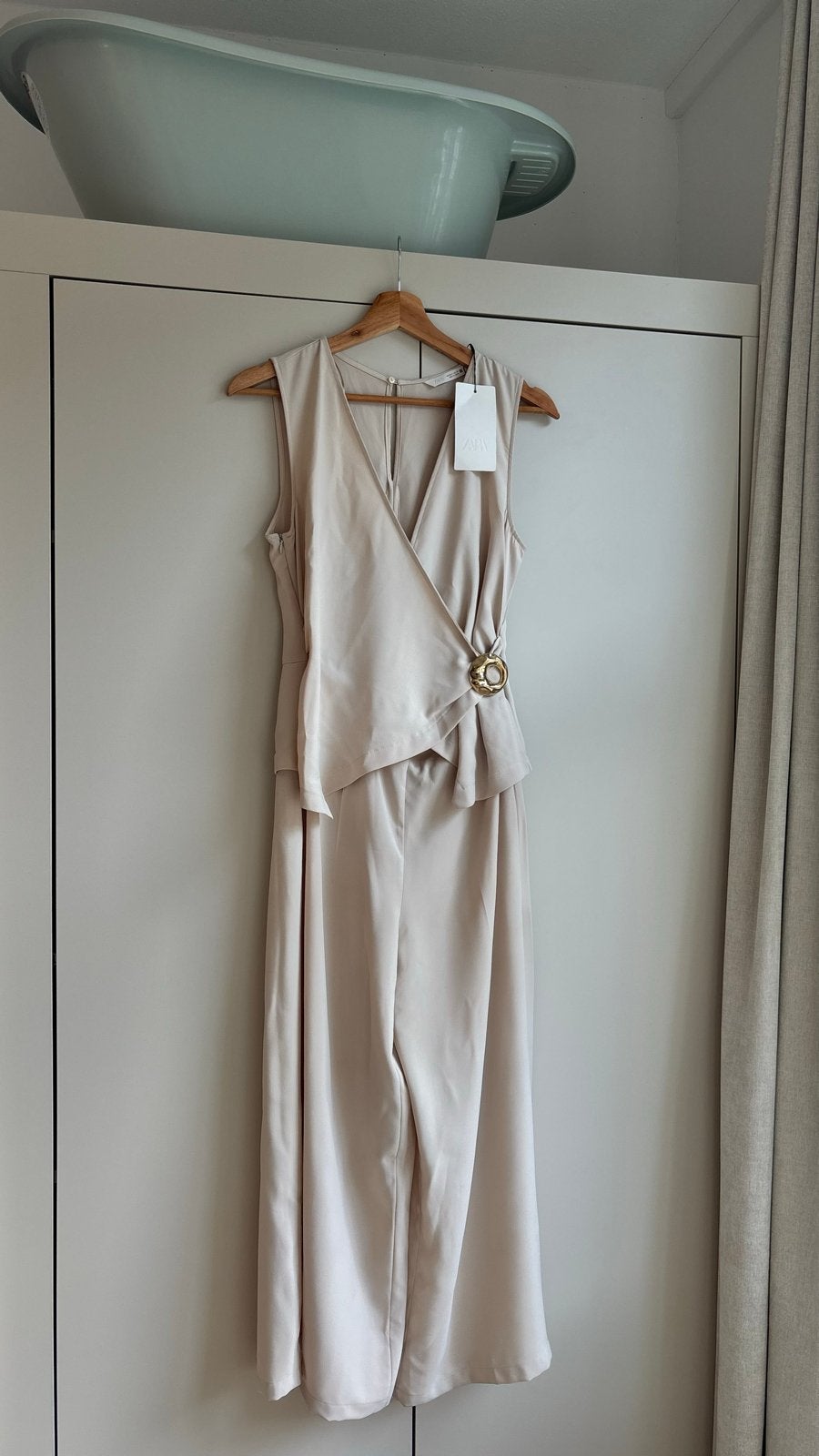 Zara jumpsuit maat S - Nieuw met kaartjes, Ophalen of Verzenden, Nieuw, Maat 36 (S), Beige