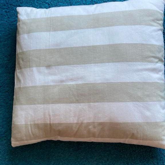 Groot woon kussen 65 bij 70 cm, Huis en Inrichting, Woonaccessoires | Kussens, Ophalen, Zo goed als nieuw, Vierkant