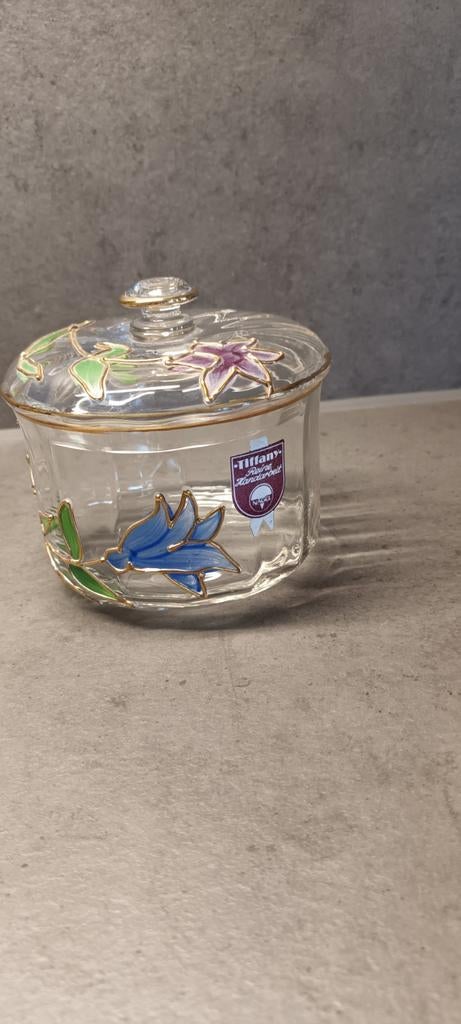 Tiffany & Co. glazen potje met bloemdecoratie, Antiek en Kunst, Antiek | Glas en Kristal, Ophalen of Verzenden