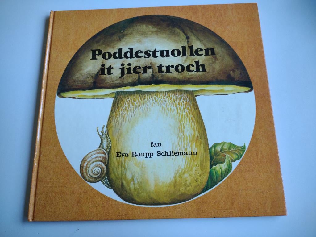 Poddestuollen it jier troch Frysk-   Eva Raupp Schliemann, Ophalen of Verzenden, Nieuw, Overige onderwerpen, Eva Raupp Schliemann