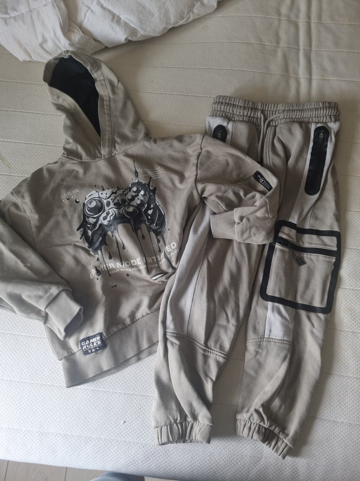Joggingpak 128 ca, Ophalen, Zo goed als nieuw, Jongen