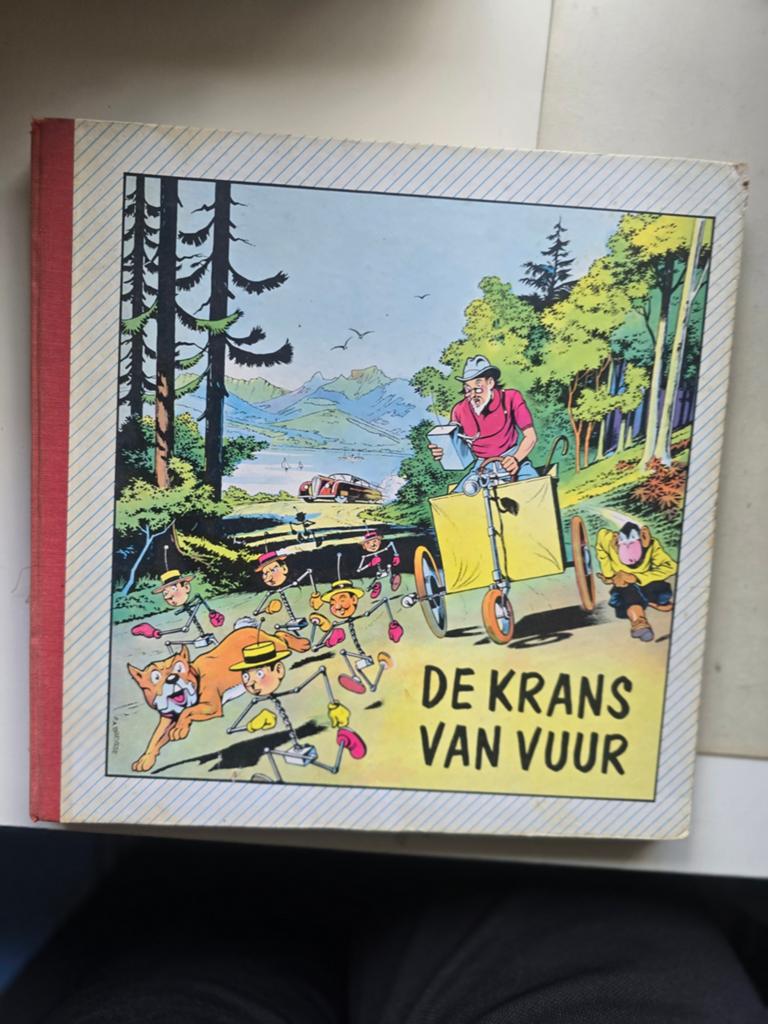 De Krans van Vuur - Suske en Wiske, Boeken, Stripboeken, Eén stripboek, Ophalen of Verzenden, Gelezen, Willy Vandersteen