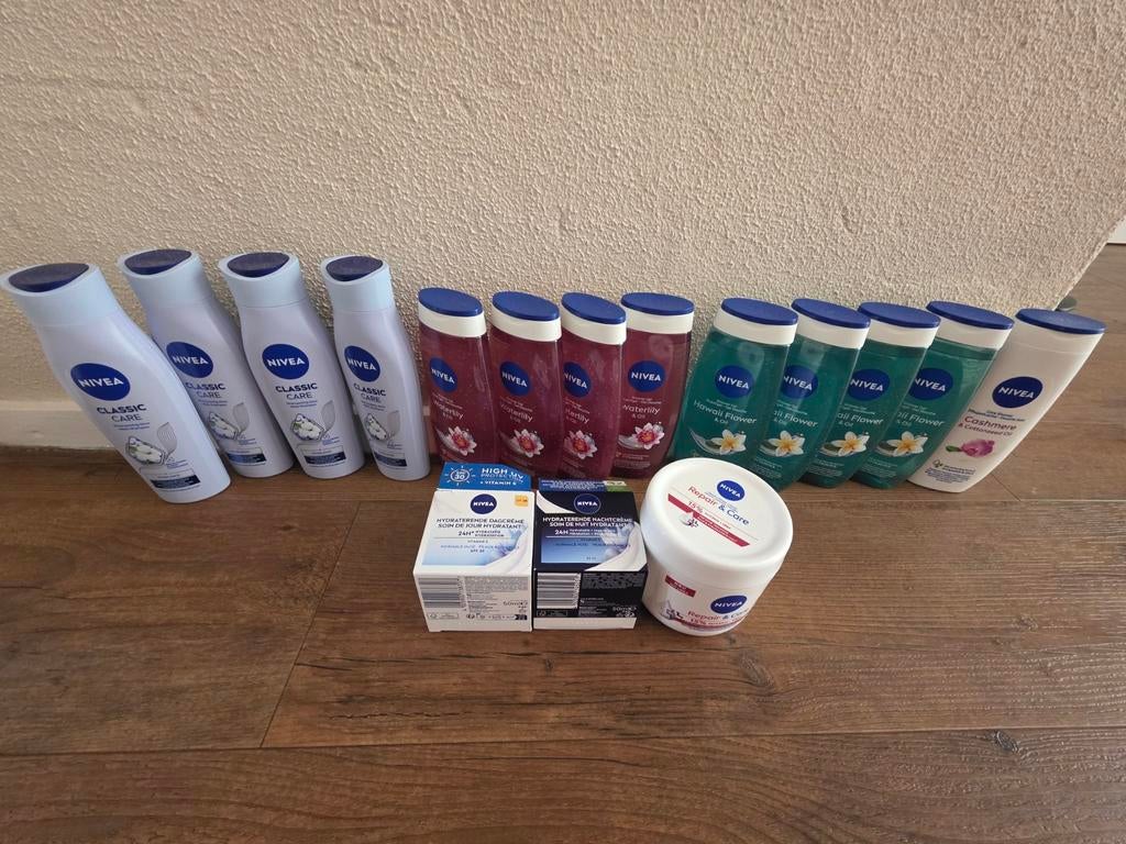 Nivea shampoo, douchegel & crème, Ophalen of Verzenden, Nieuw, Bad & Douche