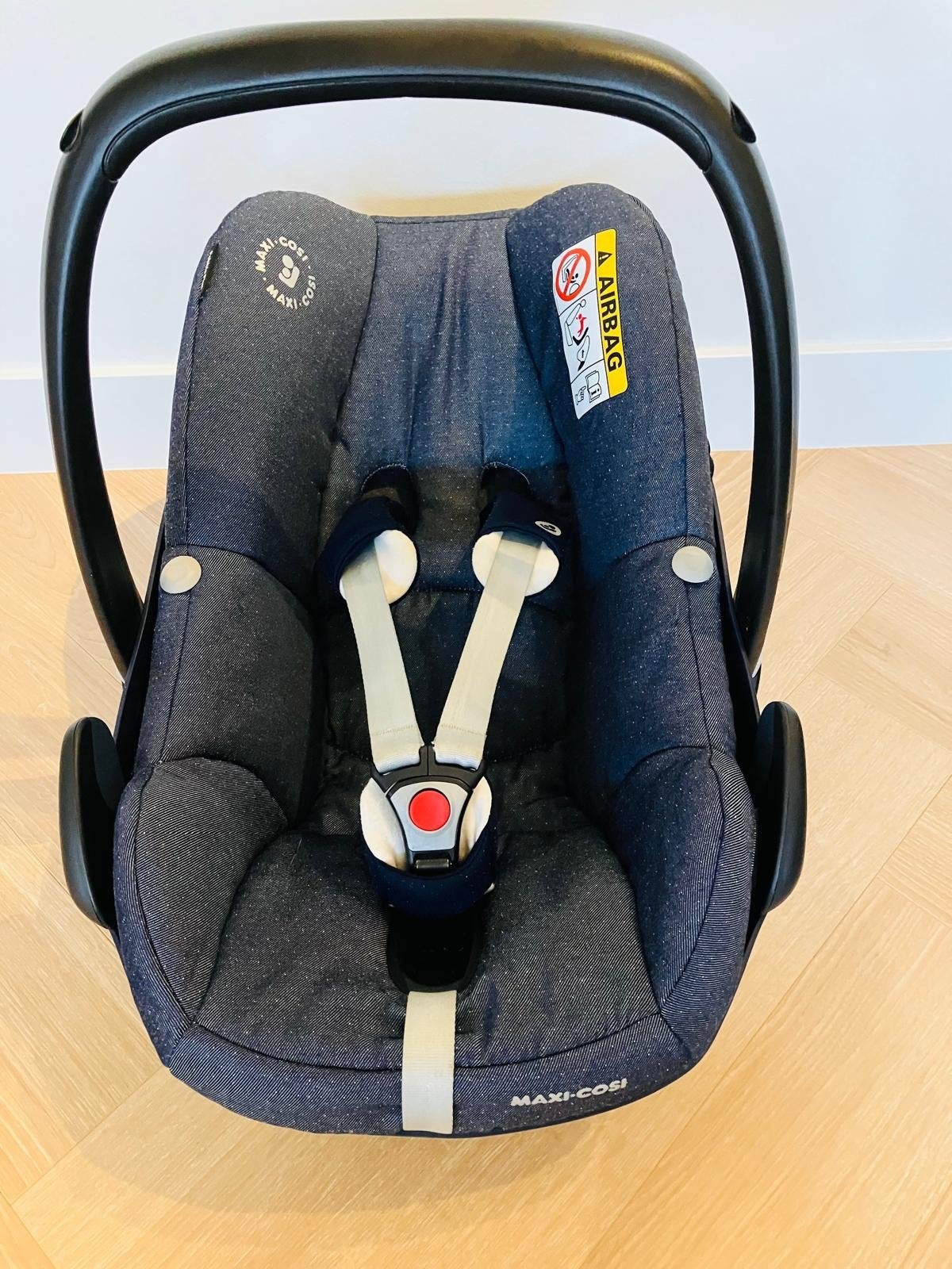 Maxi-Cosi Cabriofix i-Size incl. verkleiner, Ophalen, Autogordel, Zijbescherming, Zo goed als nieuw