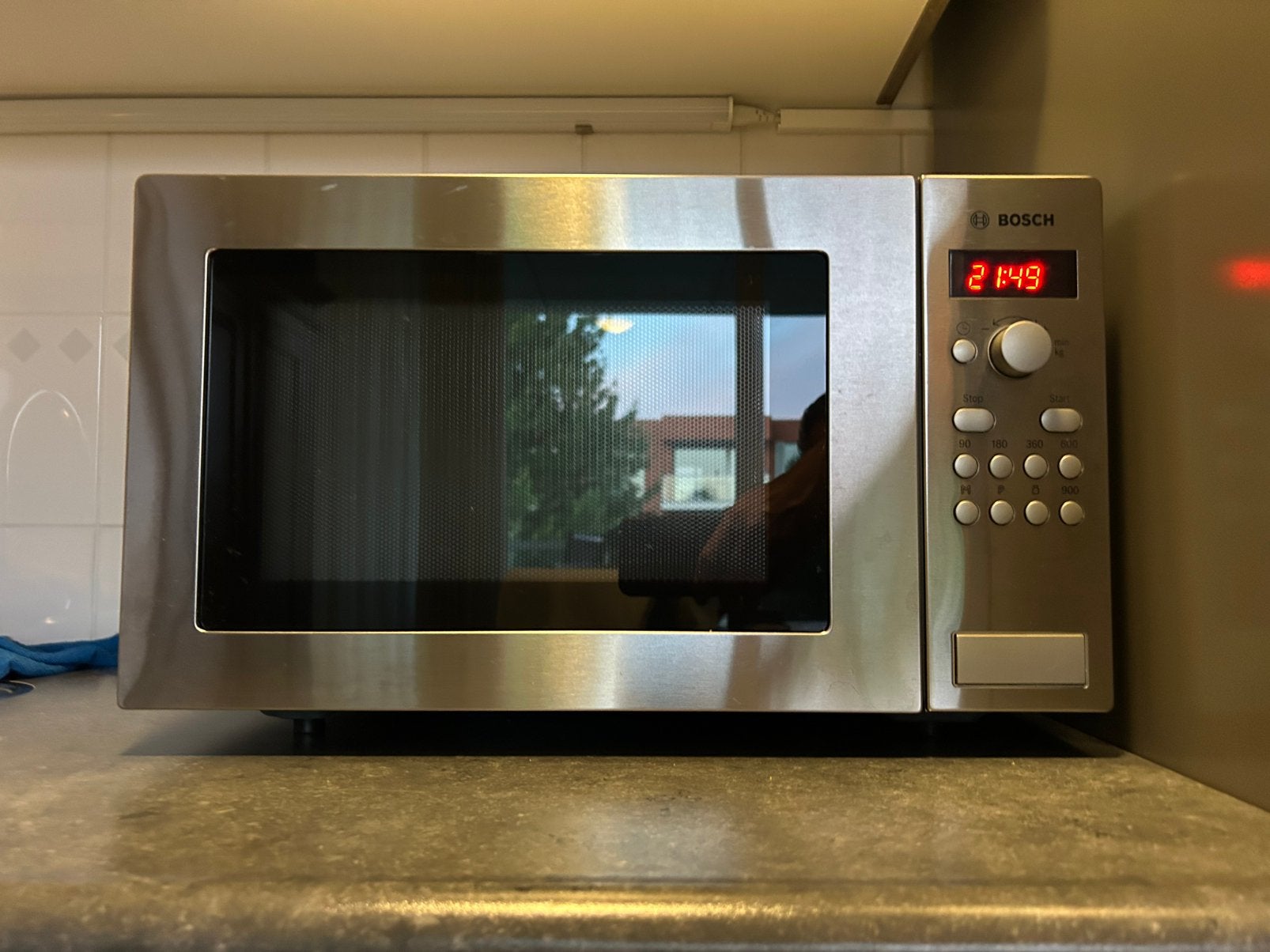 Bosch RVS magnetron, Witgoed en Apparatuur, Magnetrons, Ophalen, Draaiplateau, Magnetron, Zo goed als nieuw