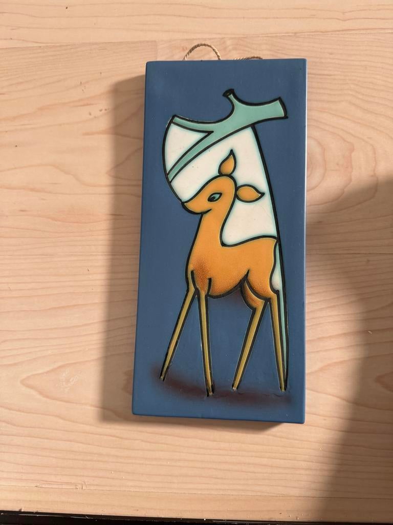 Vintage wandtegel met hert - Handgeschilderd, Antiek en Kunst, Ophalen of Verzenden