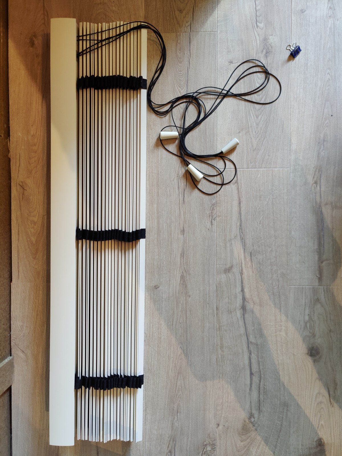 Houten jaloezieën 50mm - Basswood off-white, Huis en Inrichting, Stoffering | Gordijnen en Lamellen, Ophalen, Jaloezie, Overige merken