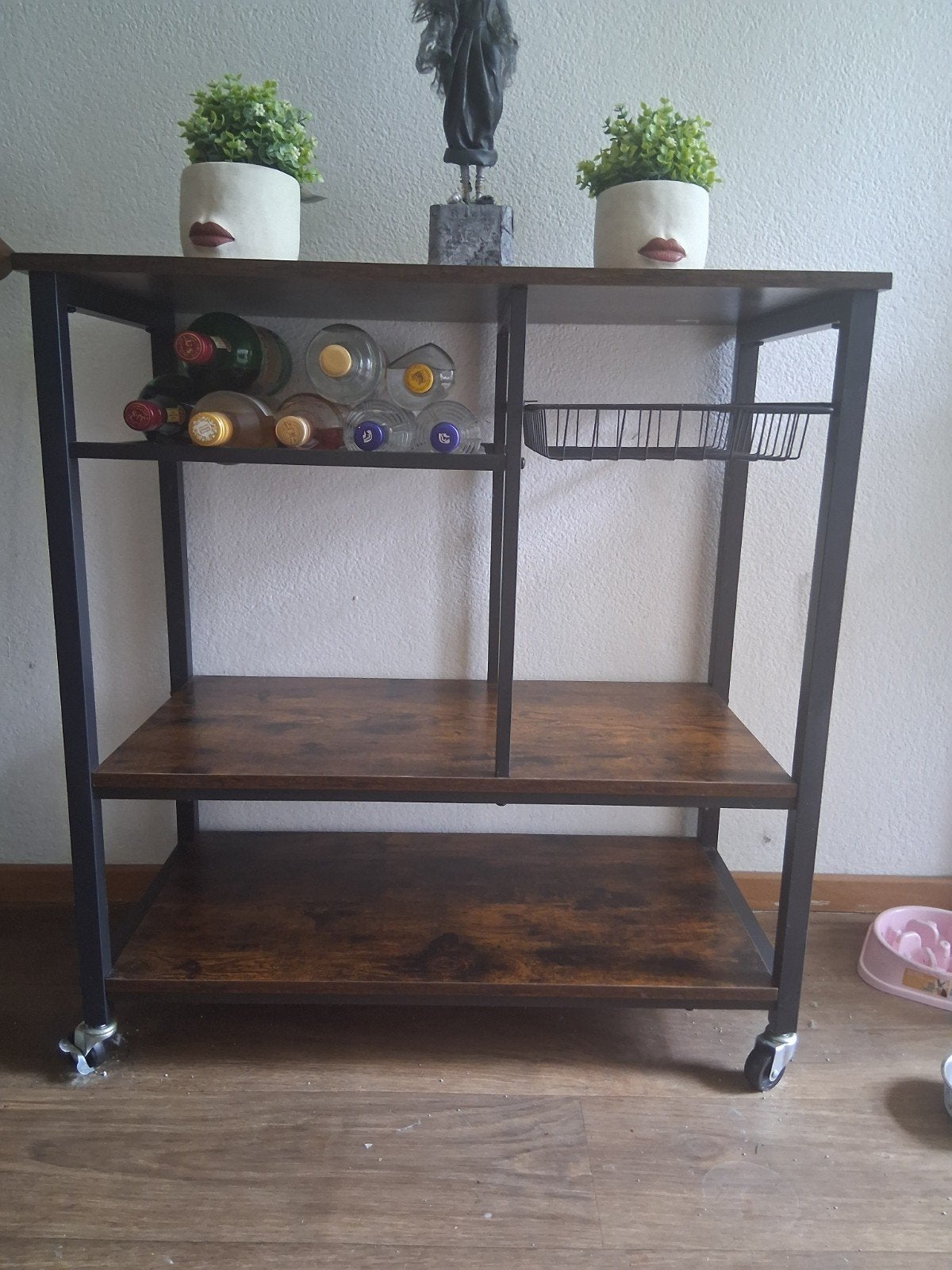 Stevige sidetable met wieltjes, 50 tot 100 cm, Ophalen of Verzenden, Zo goed als nieuw, 25 tot 50 cm