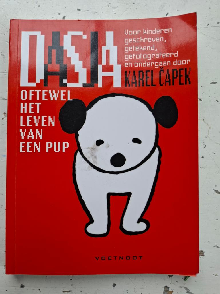 Dasha oftewel het leven van een pup - Karel Capek, Ophalen of Verzenden, Gelezen, Karel Capek, Fictie algemeen