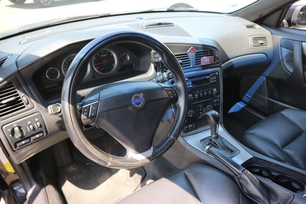 Volvo S60 2.4 Kinetic AUTOMAAT/ TREKHAAK, Auto's, Volvo, Gebruikt, S60, Zwart, 2435 cc
