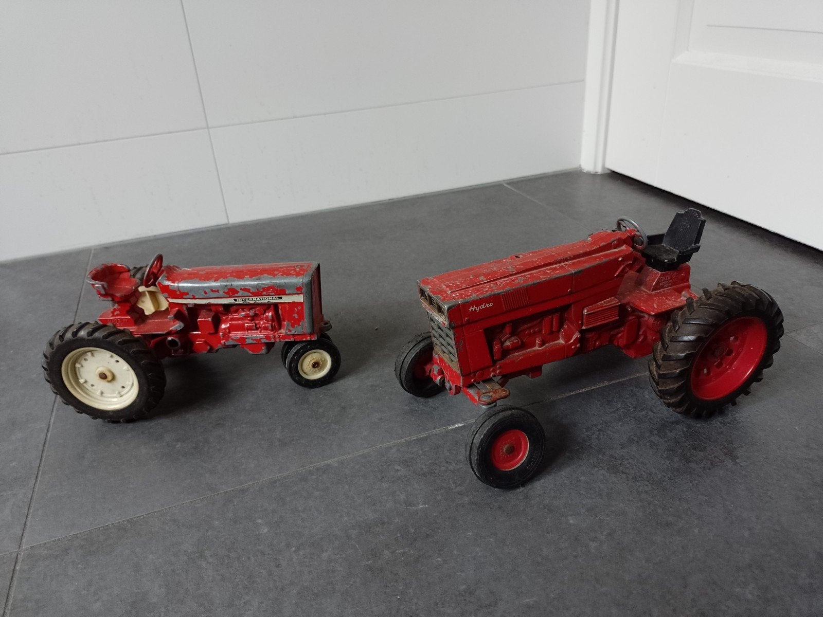 Ertl CO International 966 miniaturen tracktor Iowa USA, Ophalen of Verzenden, Tractor of Landbouw, ERTL