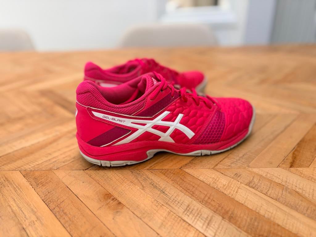 Asics Gel-Blast zaalschoenen Maat 39, Ophalen of Verzenden, Zo goed als nieuw