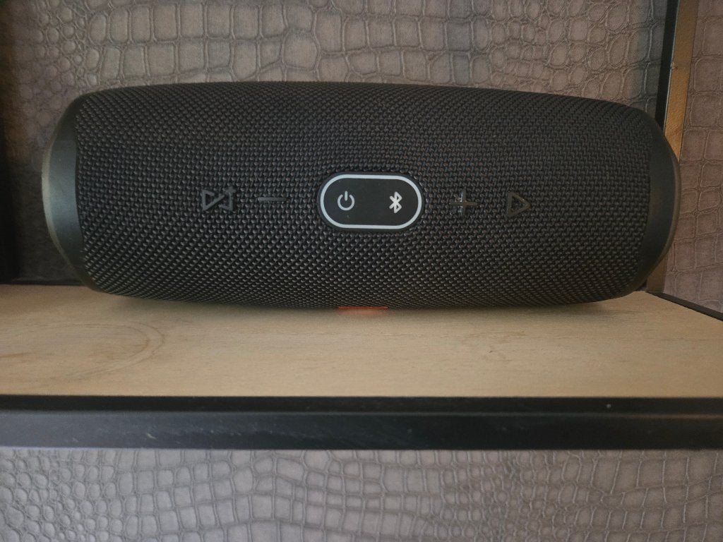 JBL charge 4 nieuwstaat, Ophalen, Zo goed als nieuw, Audio