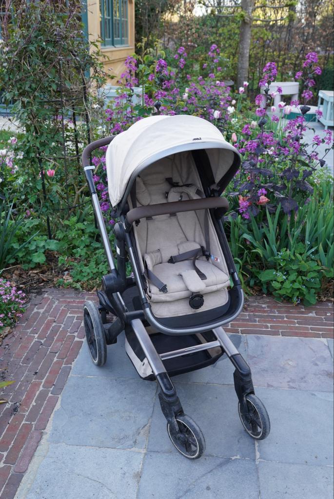 Joolz Day Kinderwagen kleur Taupe icl. extra’s, Gebruikt, Verstelbare duwstang, Ophalen, Kinderwagen