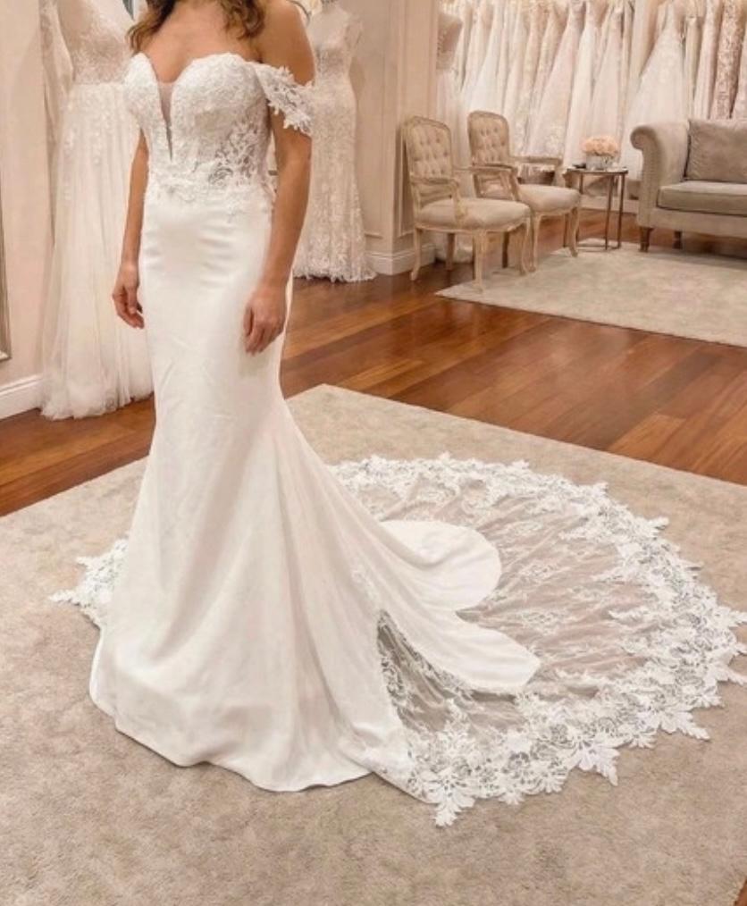Elegante Bruidsjurk met Kant en Sleep, Ophalen of Verzenden, Nieuw, Wit, Trouwjurk