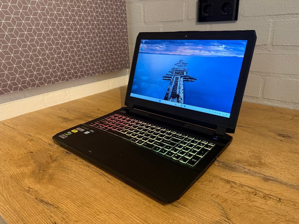 BTO Game Laptop (i7-7700HQ - 16gb - GTX 1070 - 1.5TB), Ophalen, Met videokaart, Intel® Core™ i7 , Zo goed als nieuw