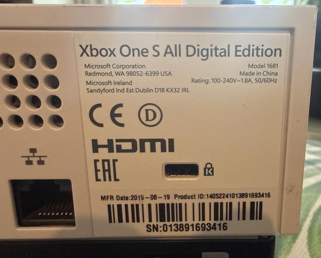 Xbox One S All Digital Edition Wit – Werkend, Spelcomputers en Games, Spelcomputers | Xbox One, Ophalen of Verzenden, Zo goed als nieuw