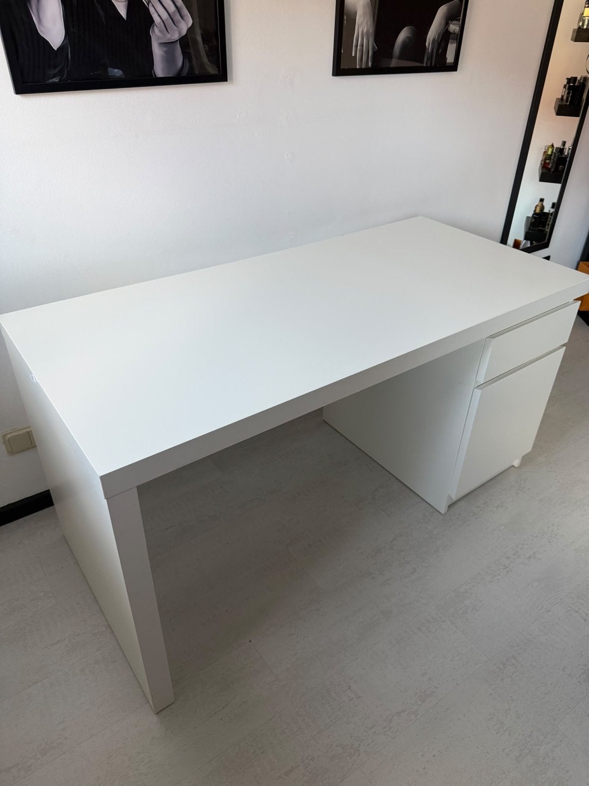 IKEA MALM Bureau met lades - Wit, Huis en Inrichting, Ophalen, Gebruikt, Spaanplaat of MDF, IKEA