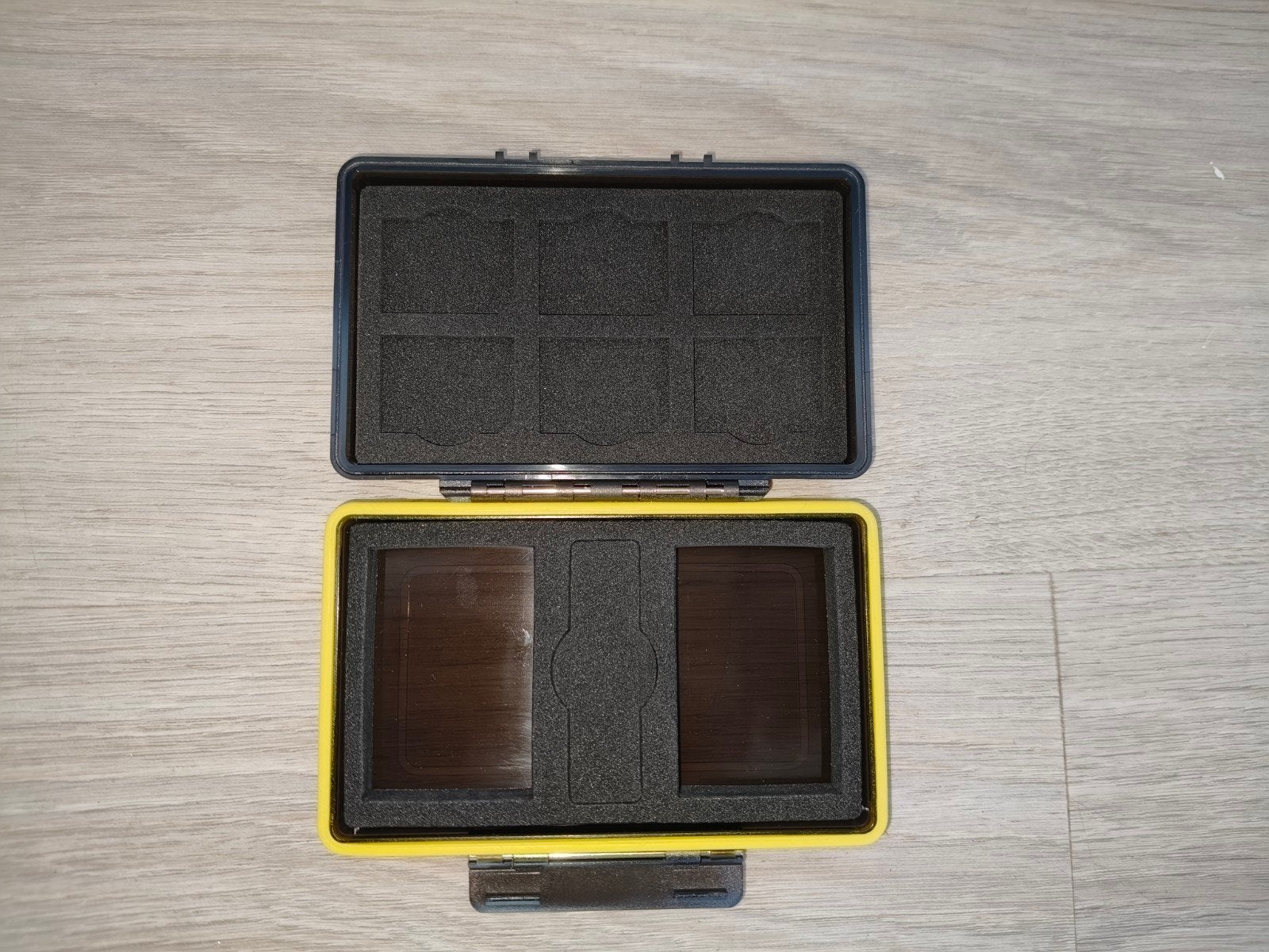 JJC BC-3SD6 Multi-Function Batterij- & SD Kaart Houder, SD, JJC, Nieuw, Schokbestendig