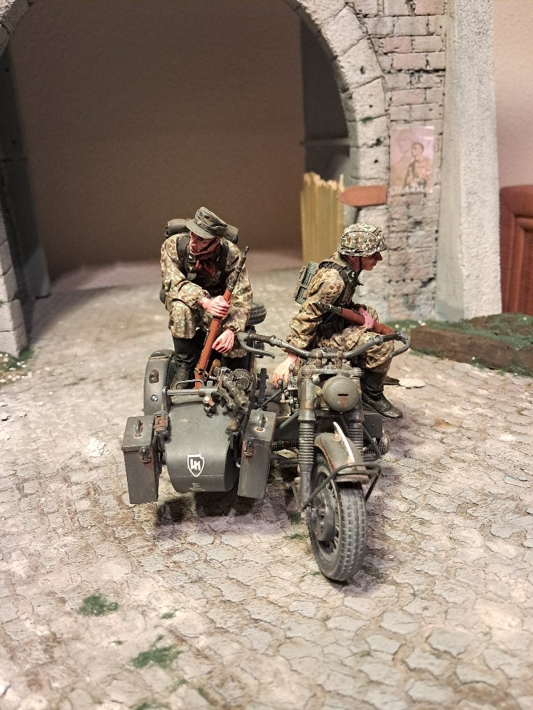 FREEDOM MOTOR MET ZIJSPAN  R75 WWII 1/16 MET 2 MILITAIREN., Overige merken, Nieuw, Ophalen of Verzenden, Groter dan 1:32