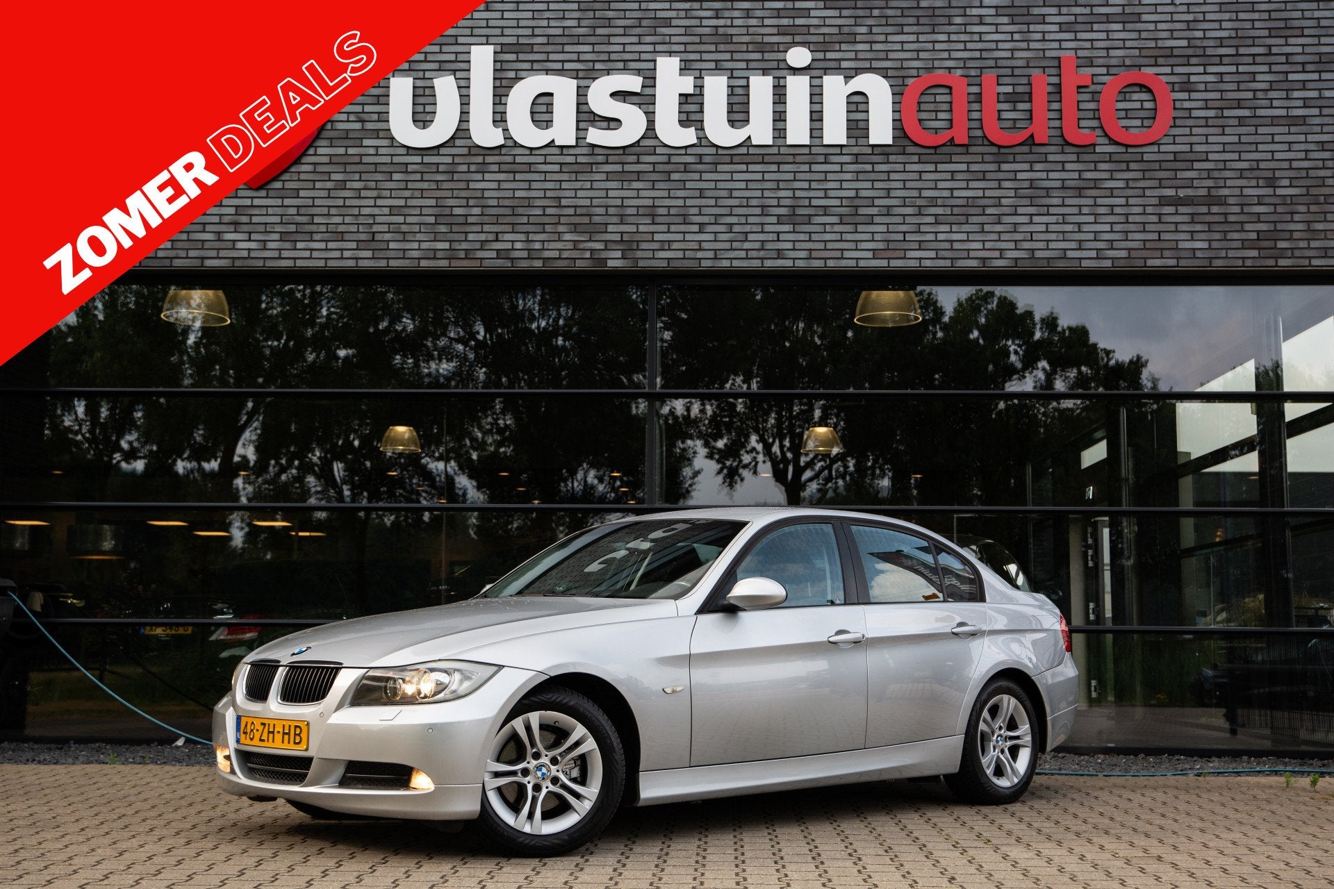 BMW 3 Serie 318i Business Line , PDC, Cruise control,, Zwart, Parkeersensor, Origineel Nederlands, Handgeschakeld